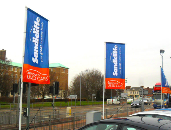 Forecourt Pole Wheel Base & Flag - Image 6