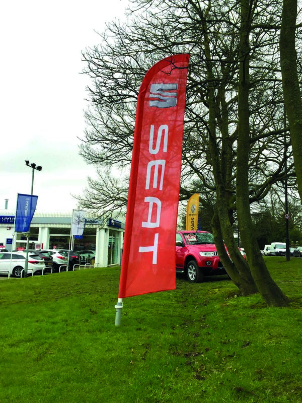 Auto Feather Flag and Pole - Image 2